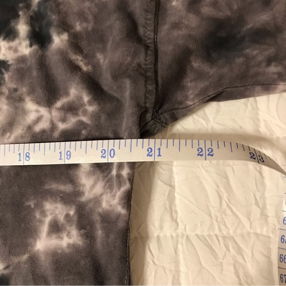 Free People Be Free Tie Dye Tee size XS Charcoal Combo - Picture 5 of 9